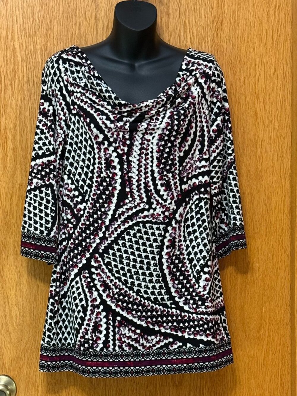 White House Black Market Long Top